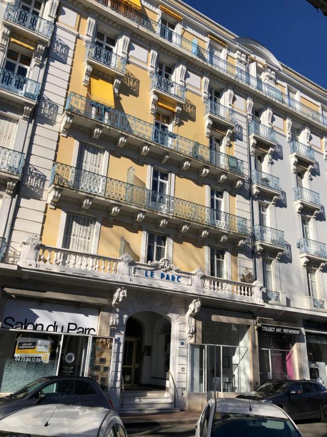 Superbe appartement indépendant en centre ville Vichy Extérieur photo